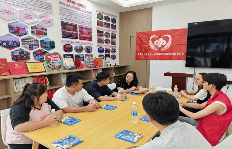奔赴泸水践初心，支教暑托伴童行——教育学院拾穗逐光青年实践团“三下乡”顺利启程