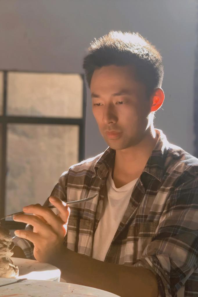 庞家泰 专业领域：水墨画、装饰画、版画