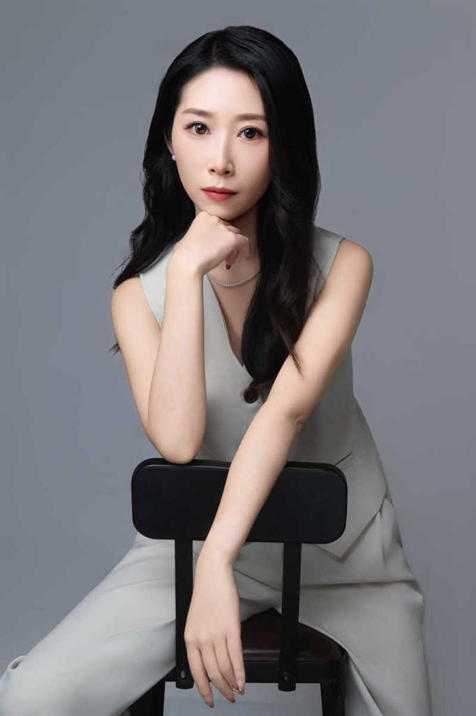 罗瑾琇 专业领域：平面设计、数字插画