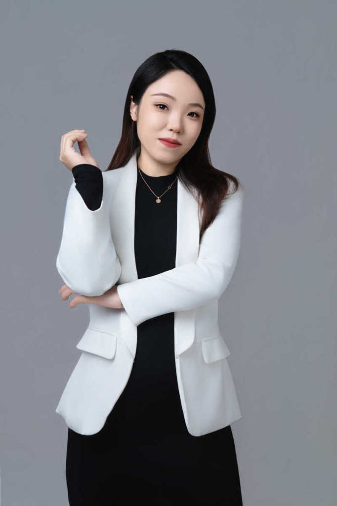 彭婷婷 专业领域：新闻与传播、新媒体写作、项目策划