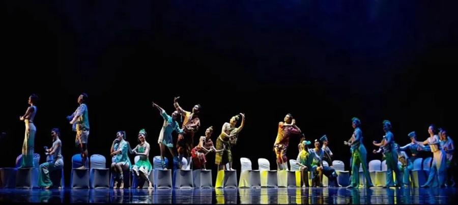 我院原创群舞《幸福路上》入围中国舞蹈“荷花奖”终评