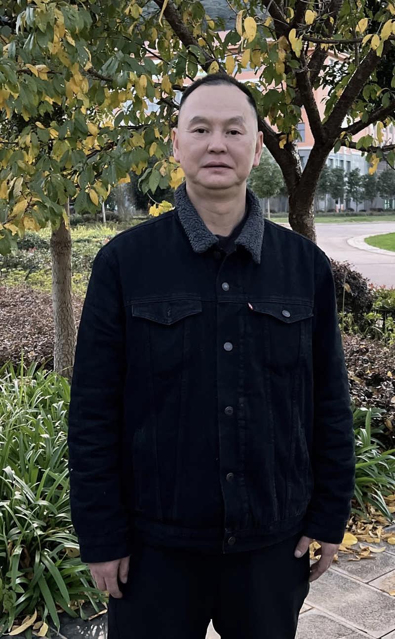 杨艺洲（管弦教研室主任）